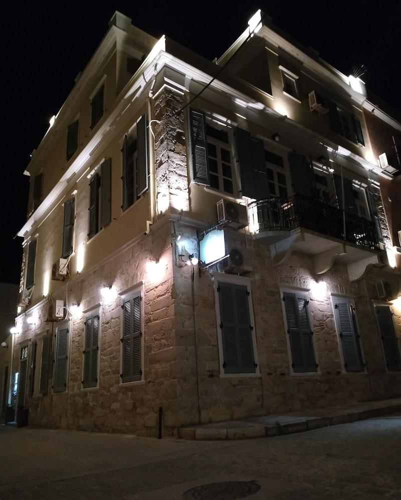 Fiera Guesthouse Ermoupoli Exterior photo